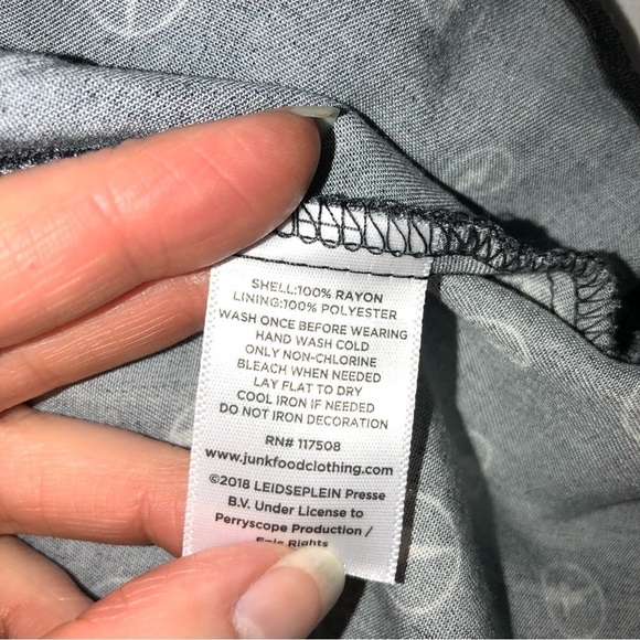 The Flash Sundress By Junkfood Size Large Gray Fit Flare DC Comics Superhero - Picture 11 of 11